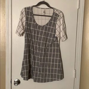 Lularoe perfect tee